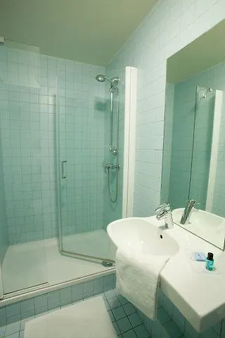 Adagio Access Bastille Apart Otel 2*