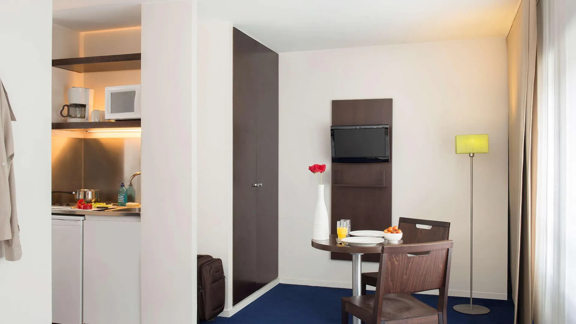 Adagio Access Bastille Apart Otel 2*