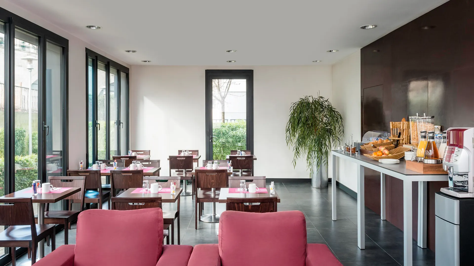 Adagio Access Bastille Aparthotel 2*