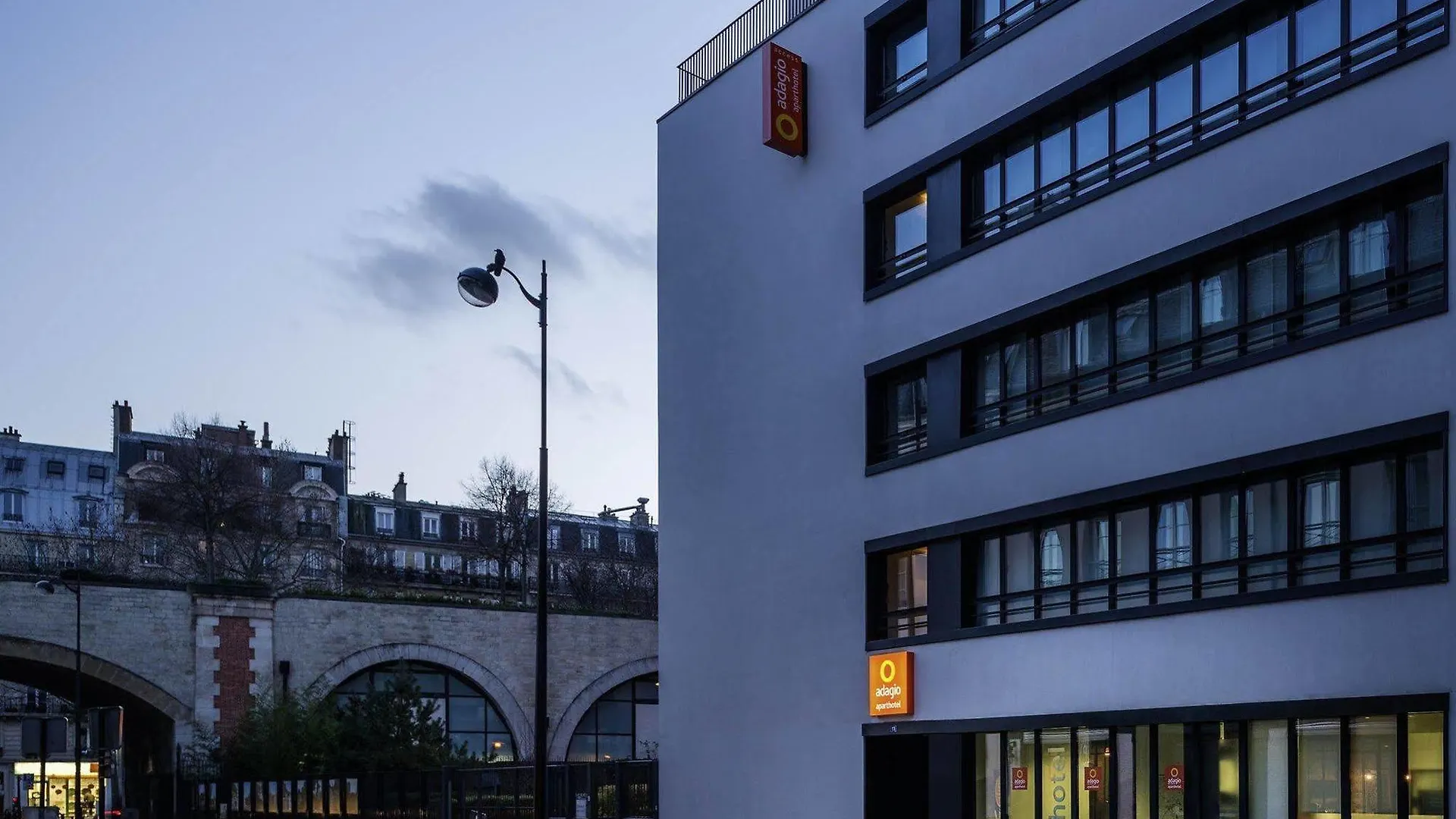 Adagio Access Bastille Apart Otel 2*
